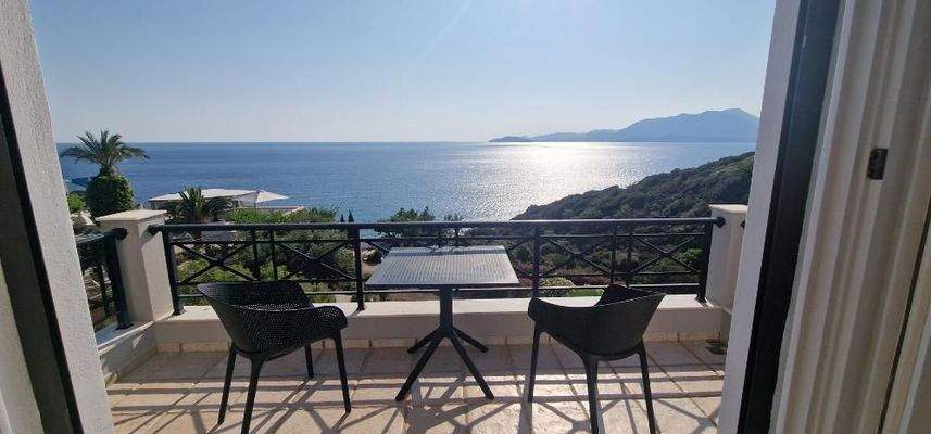 Kreta, Ammoudara: Luxuriöse Designer-Villa mit traumhaftem Meerblick zu verkaufen