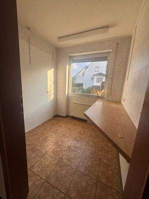 Hauswirtschaftsraum neben der Küche