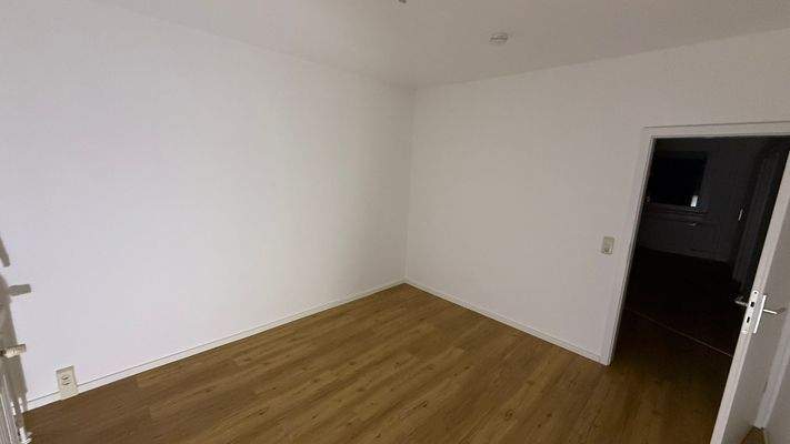 WhatsApp Image 2025-12-12 at 09.36.47(2)