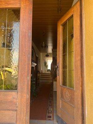 1_Haustür mit Flur IMG_4594.JPG