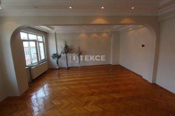 Duplex 5 Bedroom Apartment 1.3 Km to Metro in Eyüpsultan