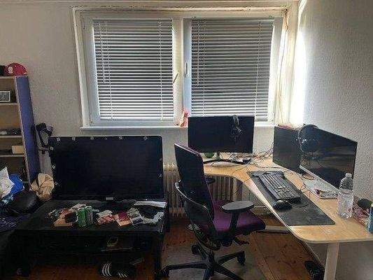 weiteres Zimmer im Obergeschoss