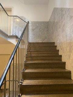 Hausflur Ansicht 2/3