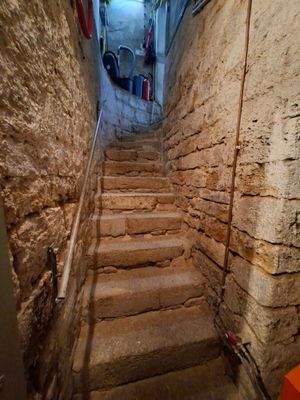Treppe zum Gewölbekeller