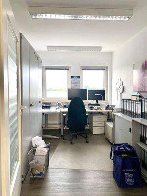 Büro3.jpg