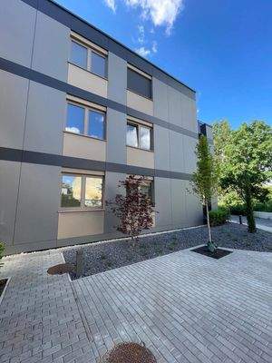 4qVenu4AH6rxkbHlmJeWbS