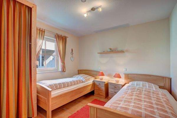 Schlafzimmer Erdgeschoss, Wattenring 47