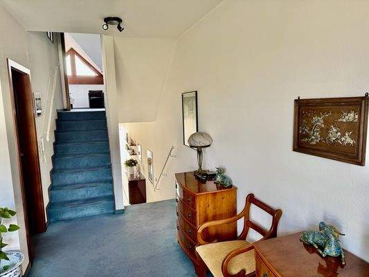 Aufgang im OG