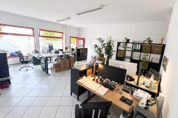 Büro-/Verkaufsfläche