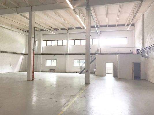 Halle 1 Mitte - Lager-und Produktionsfläche