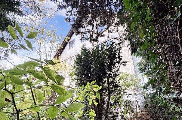 Rückwärtige Objektansicht