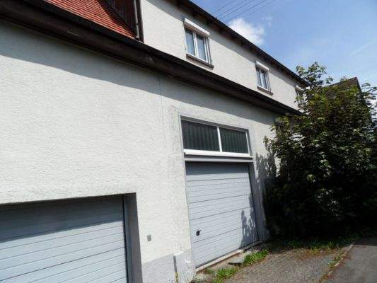 Garagen und Scheunentor 