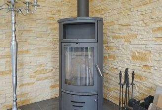 ...stilvollem Kamin und...