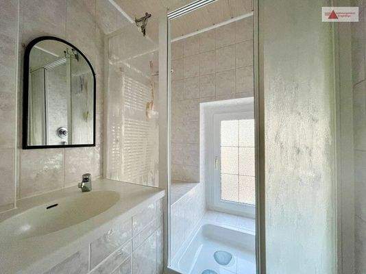 Bad Einliegerwohnung 1.OG