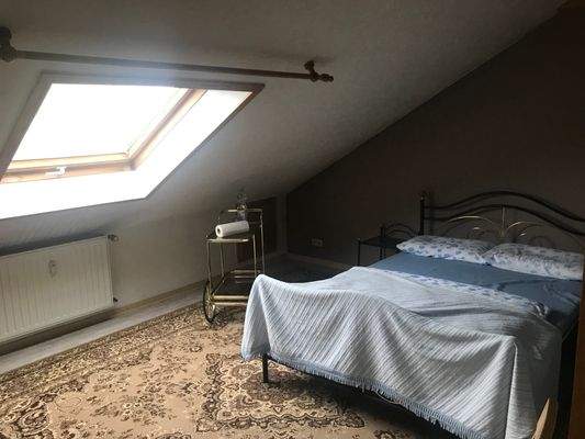 Schlafzimmer DG Beispiel.jpg