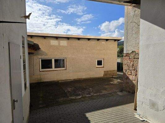 Nebengebäude mit zwei Räumen