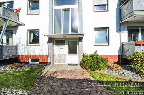 Eingangsbereich MFH 1