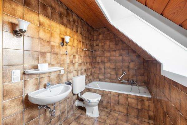 Das Hauptbad kann mit etwas Liebe und Kreativität zur Wohlfühloase werden