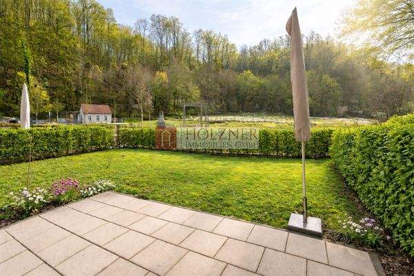 Terrasse und Aussicht