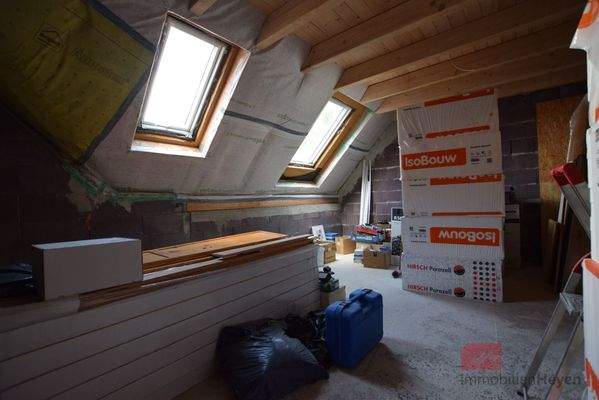 Raum nicht ausgebaut im Obergeschoss