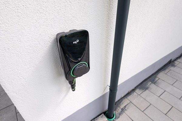 Pkw-Wallbox
