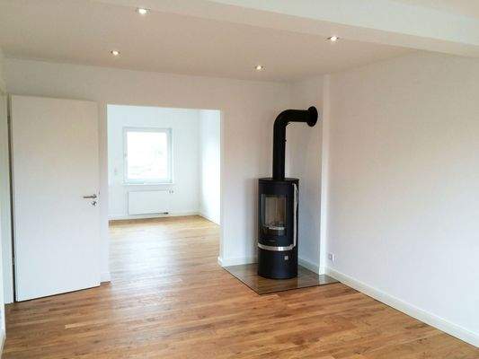 Wohnzimmer mit Kamin