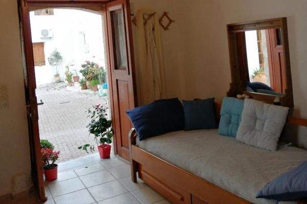 Kreta, Kalyves: Charmante Maisonette zum Verkauf im Herzen von Kalyves