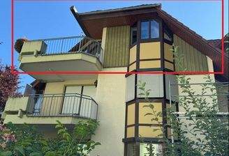 Ansicht mit Balkon