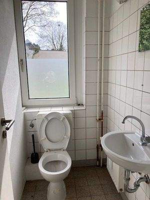 WC 2