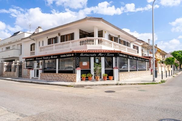 Restaurant- Bäckerei- Haus-Pool-Son Ferriol-21