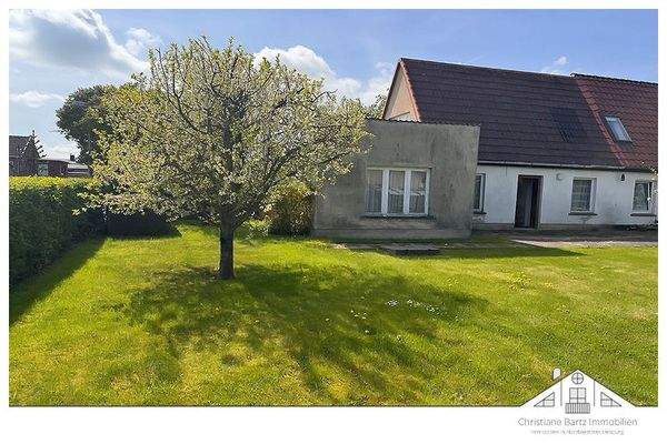 Garten und Nebengebäude