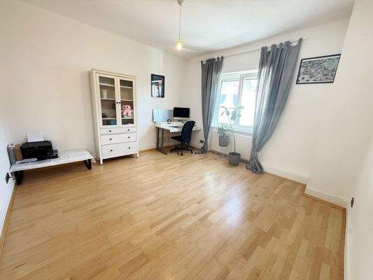 (Kinder-) Zimmer 1. OG