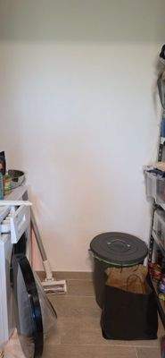 Abstellraum mit Waschmaschinenplatz