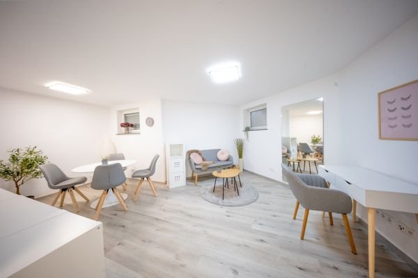 UG: Raum 1