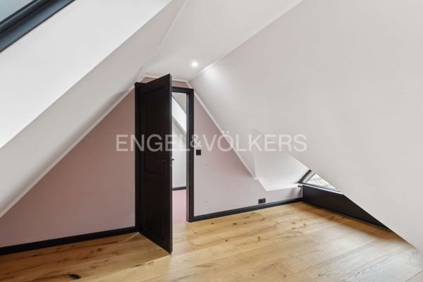 Zimmer 1 (halbes Zimmer) im DG