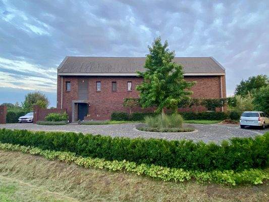 Hauptansicht Eingangsseite.jpg