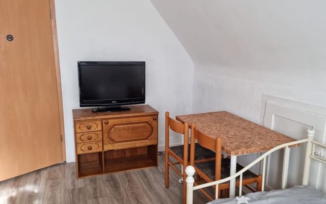 Zimmer mieten in Stuttgart WG Zimmer möbliert Zeitwohnen urbanbnb 2.jpeg