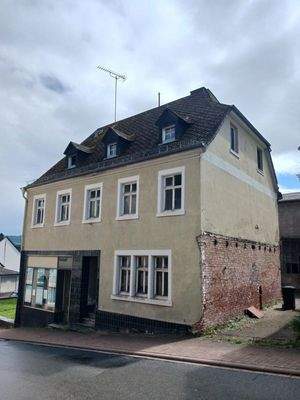 Wohn- und Geschäftshaus