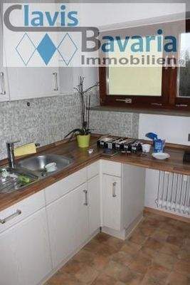 moderne Einbauküche mit Spülmaschine