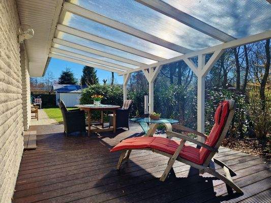 überdachte Terrasse