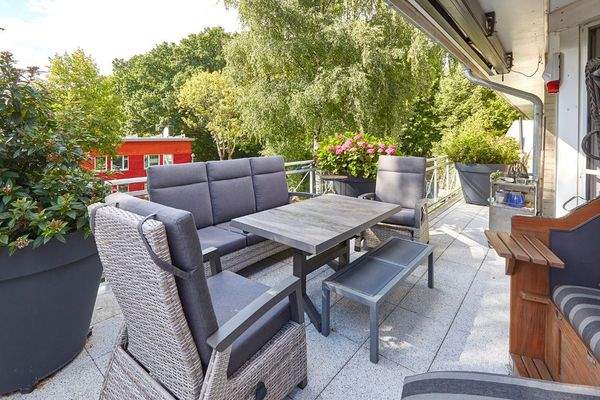 Umlaufende Dachterrasse