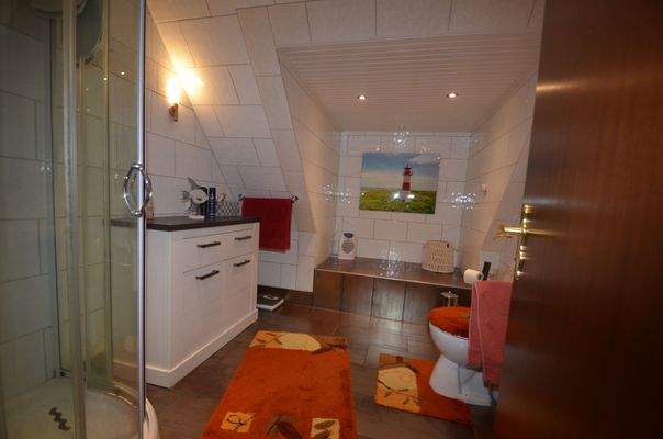 DG gepflegtes Duschbad...