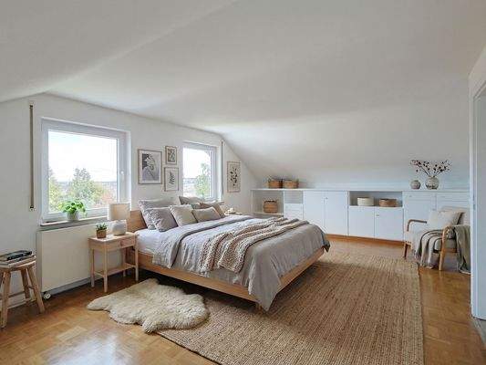 Großer Schlafbereich mit Einbauschränken im Dachgeschoss (KI-generiertes Einrichtungsbeispiel)