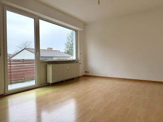 Wohnzimmer im 1. OG rechts