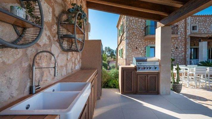 91f54dd4-5dff-4377-a2de-b0003b610e3d