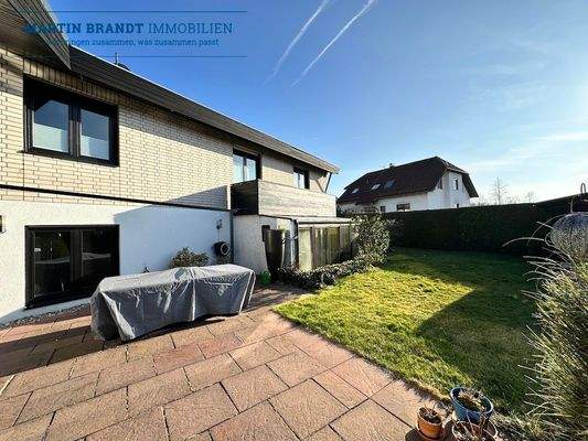 die großzügige Terrasse