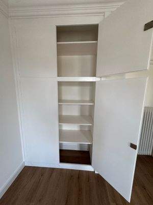 Wandschrank in Büro 2.JPG