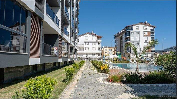 Flats in a Complex Close to Sea in Antalya Gazipaşa