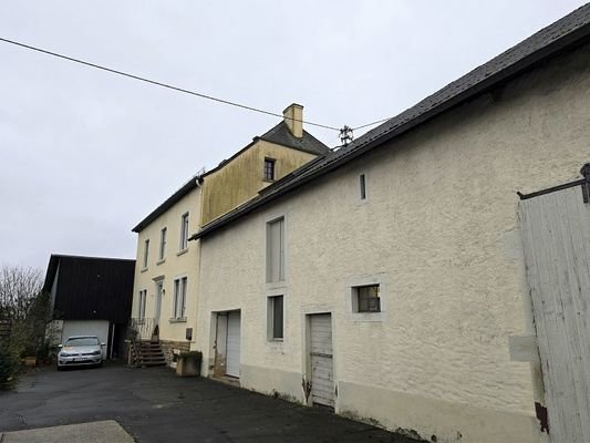 Haus mit Scheune