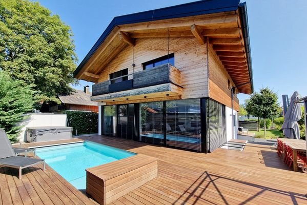 Poolterrasse